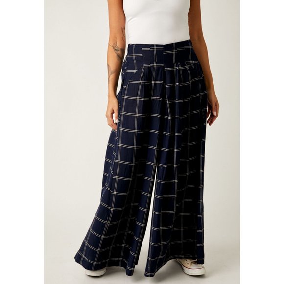 FREE PEOPLE Dance At Dusk Wide Leg Trousers / Navy Combo - Picture 7 of 11